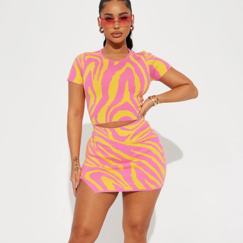 Fashion Nova Pink and Yellow Mini Skirt